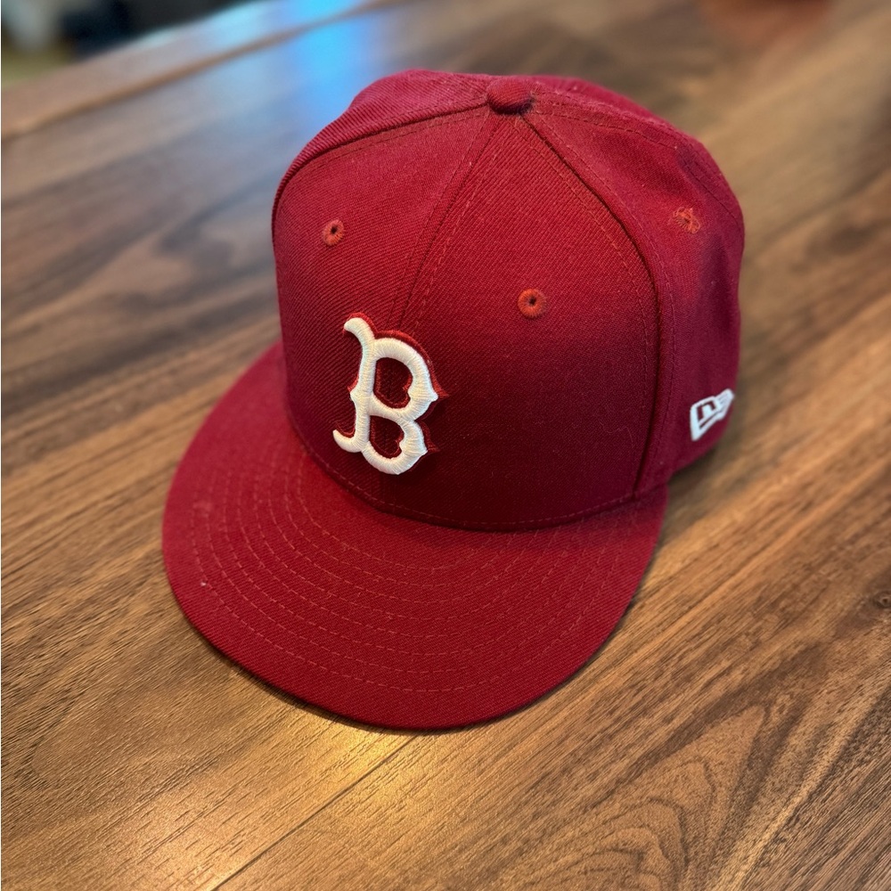 New Era Red Sox Burgundy and Black Fitted Cap 7 & 3/8